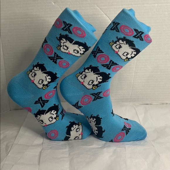 Betty Boop Cartoon Character Socks - Picture 6 of 6